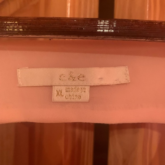 Blush blouse - Picture 3 of 3